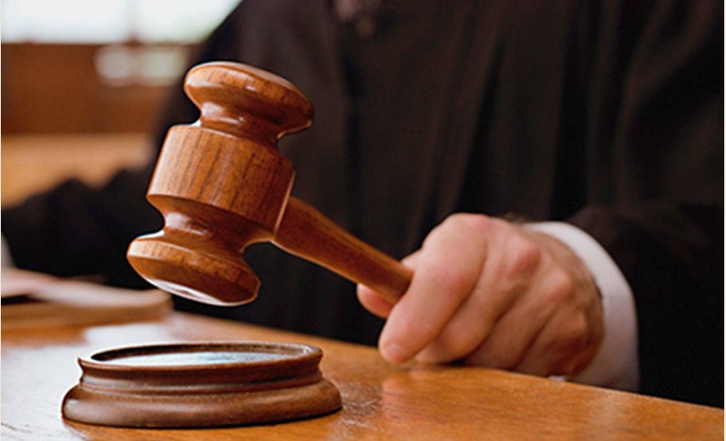 Top-Divorce-Lawyer-court2022