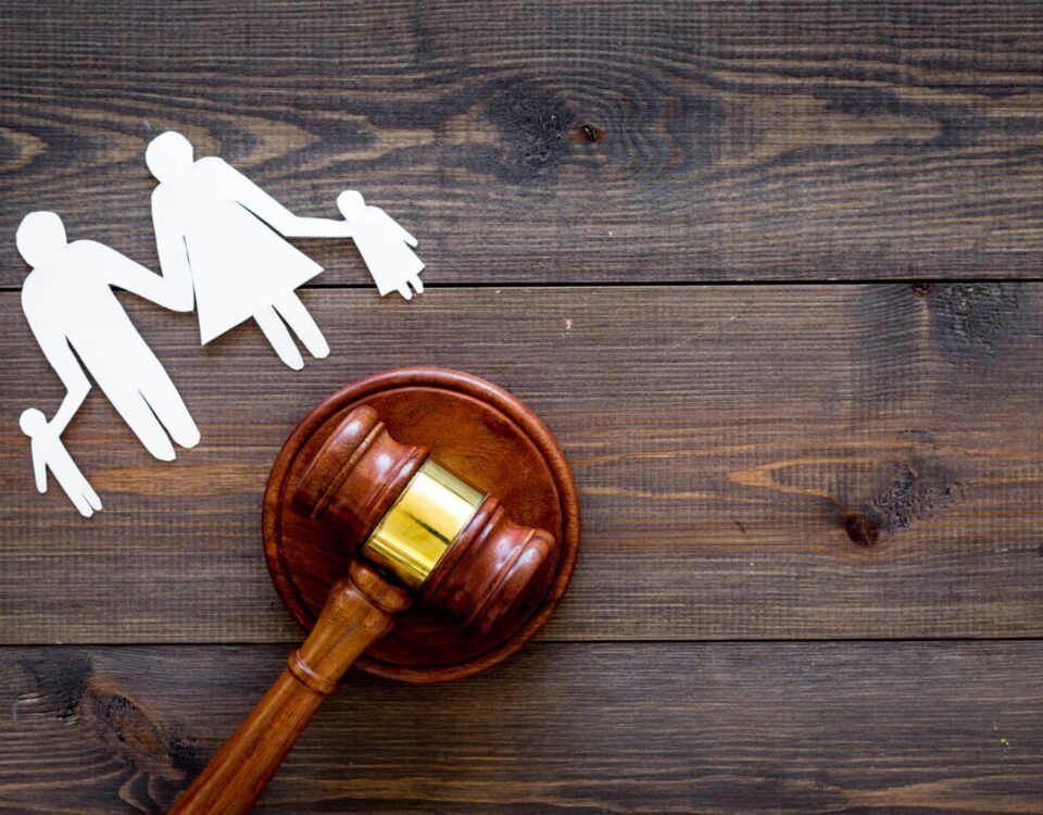 Advocate Arun Kumar Tiwari – Best Divorce Lawyer in Noida Extension