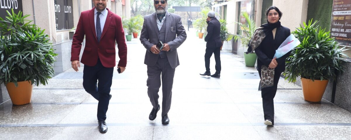 FIR 498A Case Lawyer in Noida - Advocate Arun Kumar Tiwari